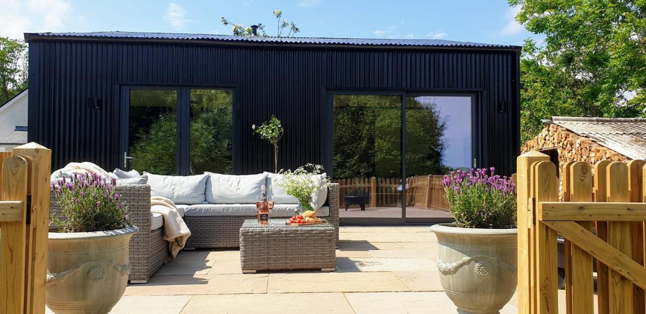 Finest Retreats - Blackbarn Wood Balsham Exterior photo