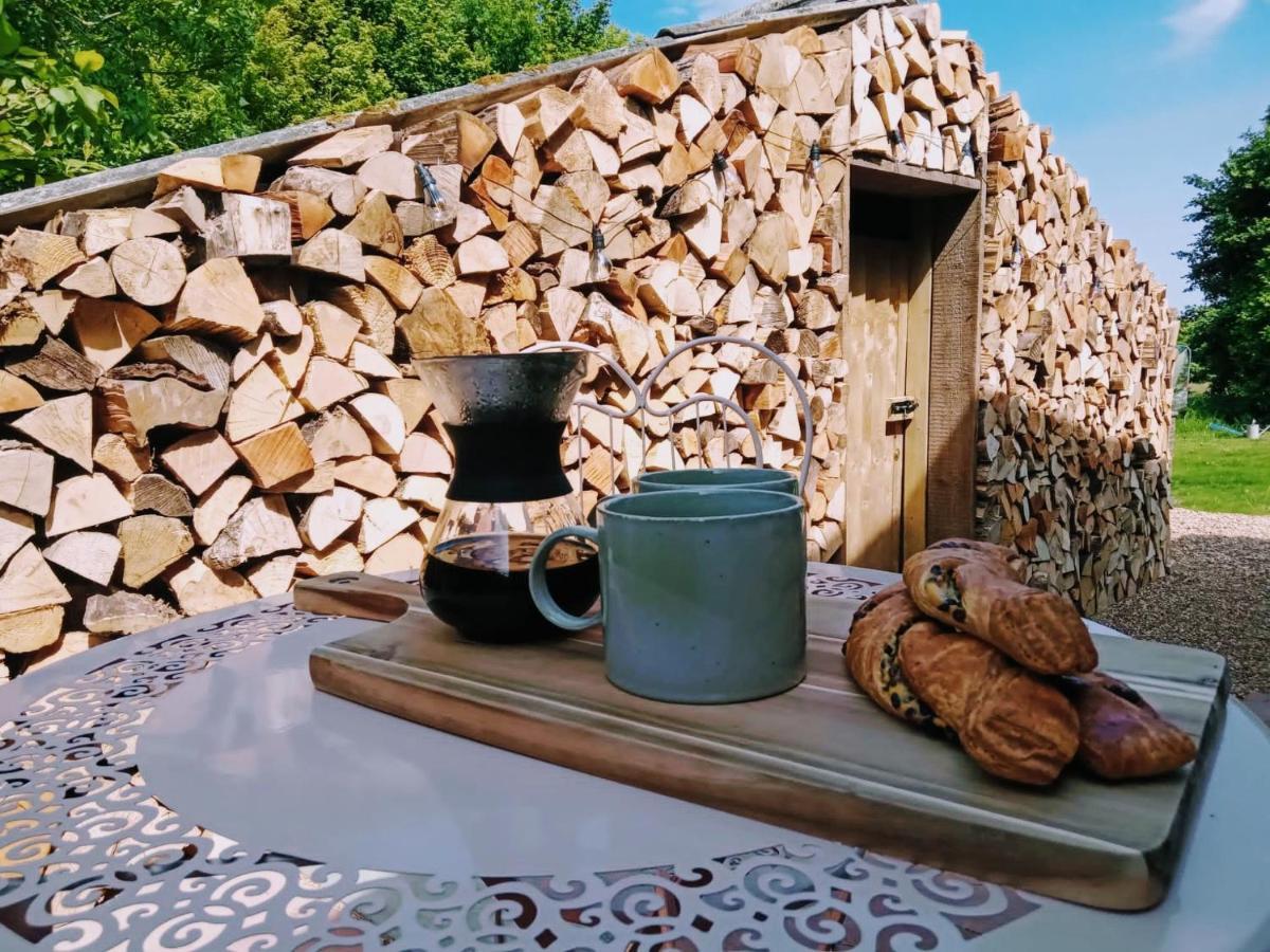 Finest Retreats - Blackbarn Wood Balsham Exterior photo