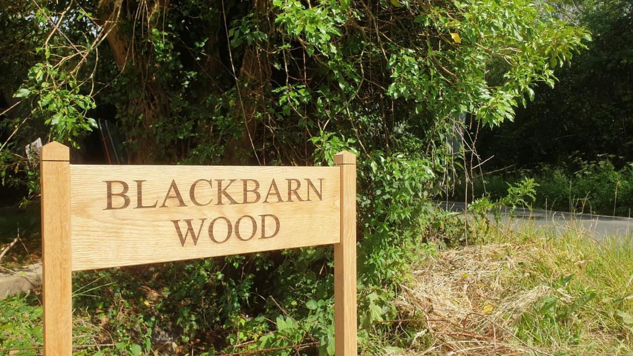 Finest Retreats - Blackbarn Wood Balsham Exterior photo